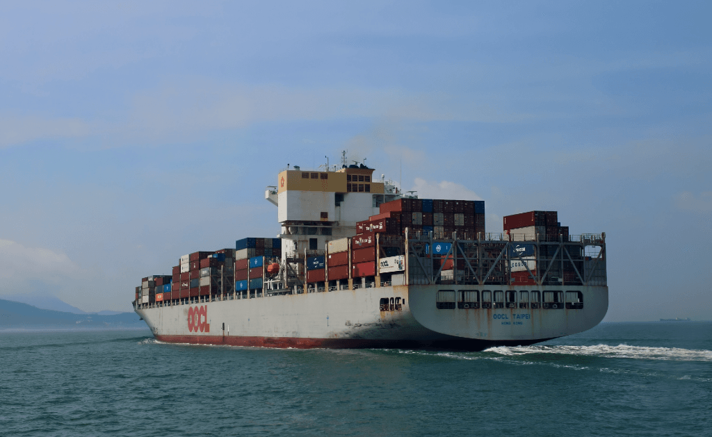 霍尔木兹海峡持续停滞，中东石油出口暴跌61%-71%